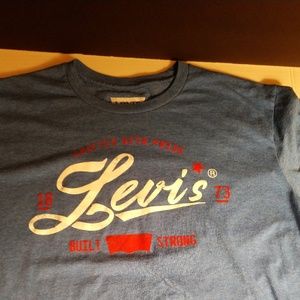 Men's Short Sleeve Grey Levi's Tee Shirt, Size L